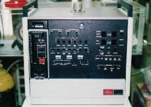 (Click To Zoom) turbo-pumped helium leak detector